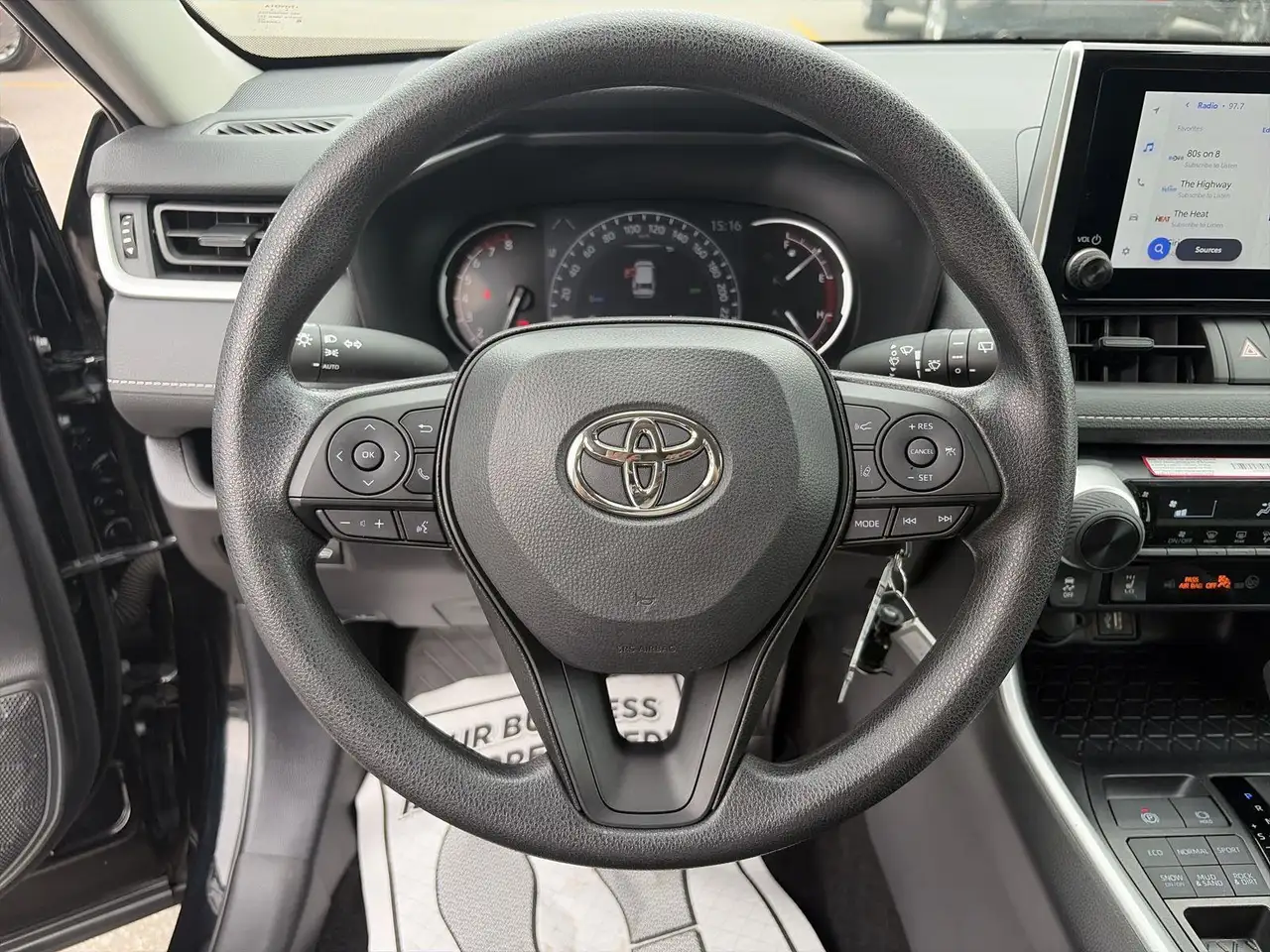 Toyota RAV 4 photo Toyota RAV 4