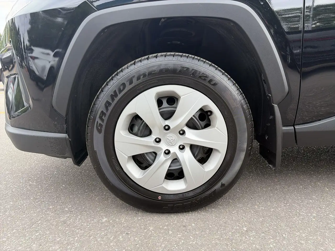 Toyota RAV 4 photo Toyota RAV 4