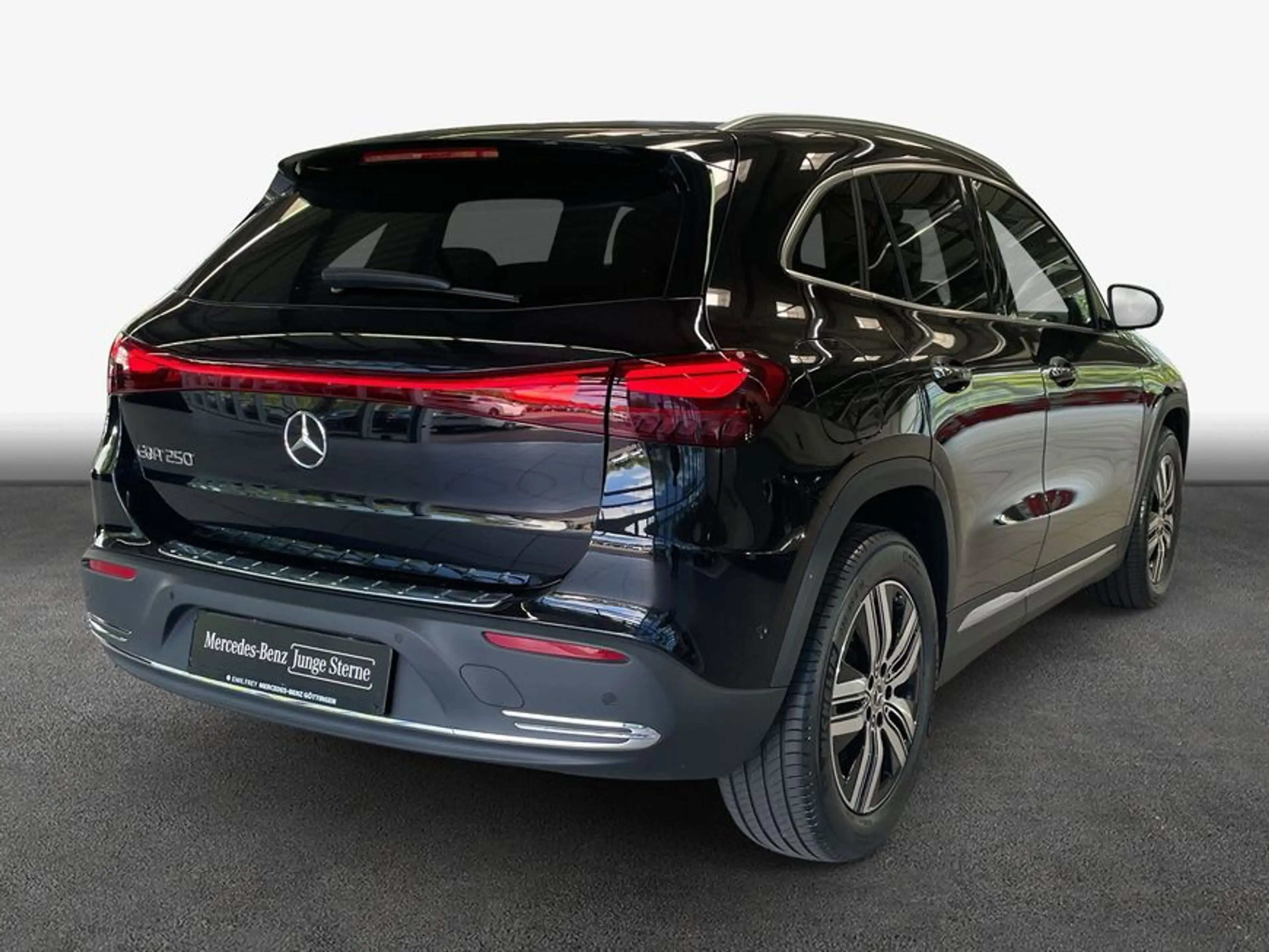 Mercedes-Benz EQA 250 EQA — photo 2