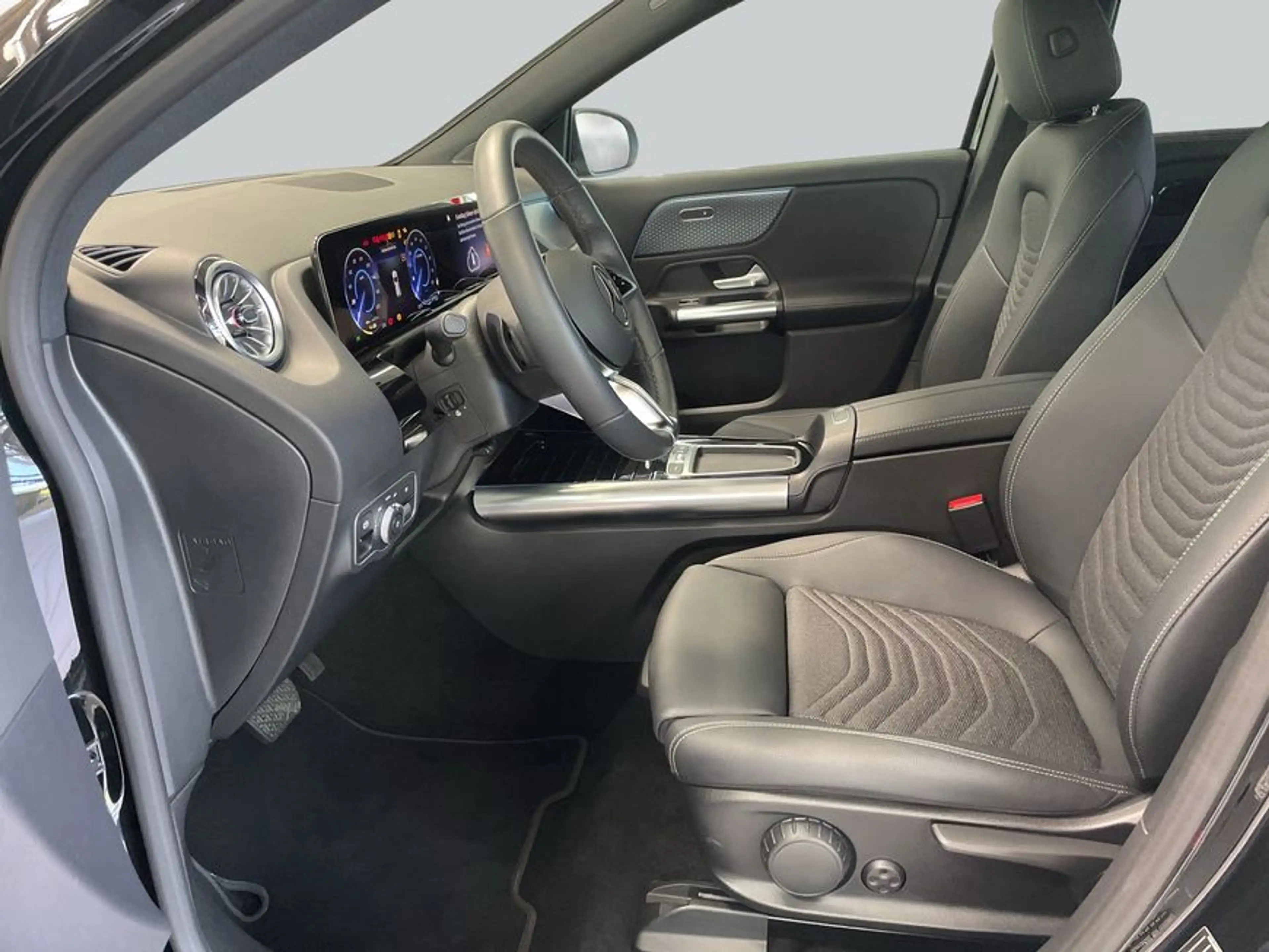 Mercedes-Benz EQA 250 EQA — photo 10