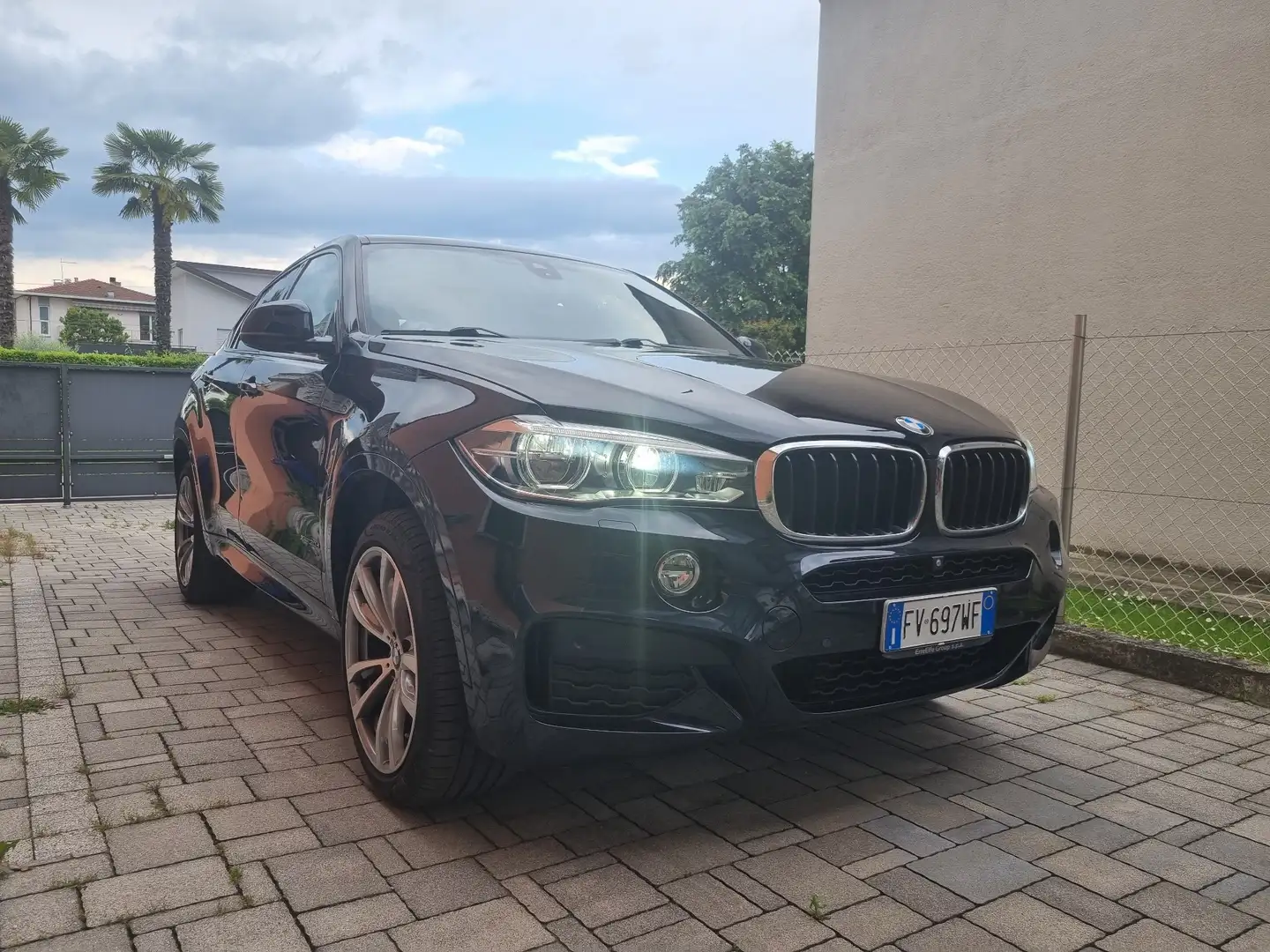 BMW X6 xdrive30d Msport 258cv auto Niebieski - 2