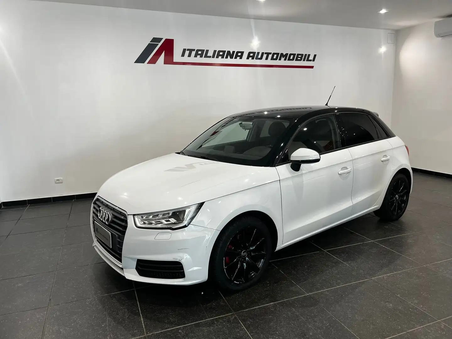 Audi A1 A1 Sportback 1.6 tdi Sport s-tronic Wit - 1