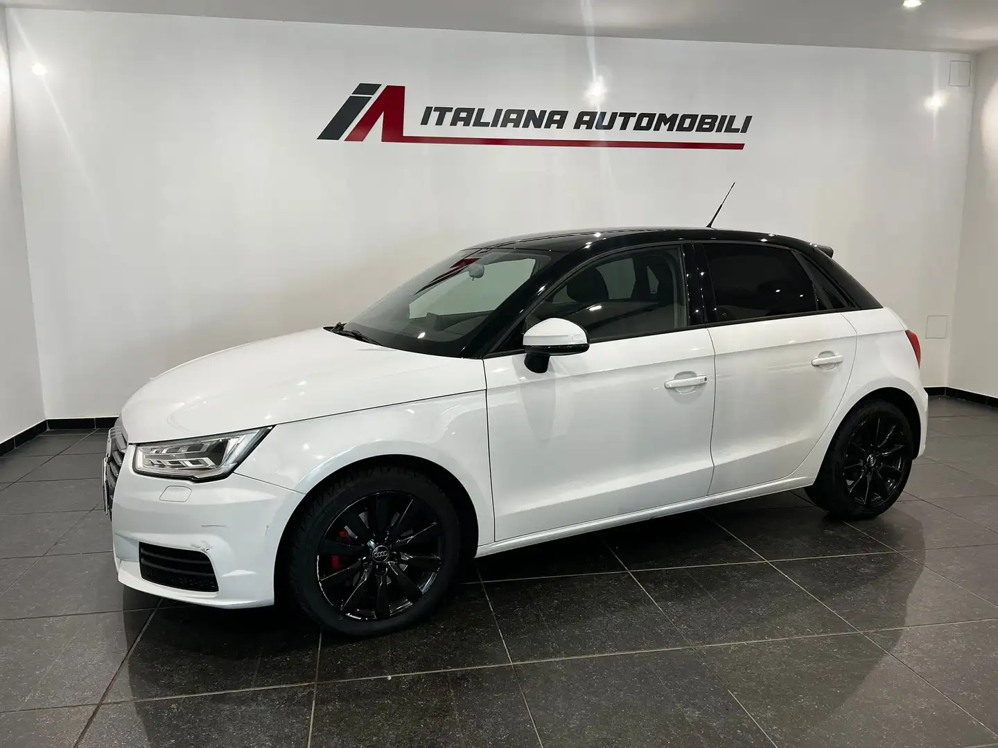 Audi A1 A1 Sportback 1.6 tdi Sport s-tronic Wit - 2