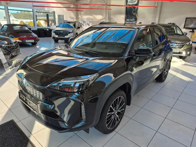 Toyota Yaris Cross Hybrid Team-D *SKR, WKR, AHK, LED*