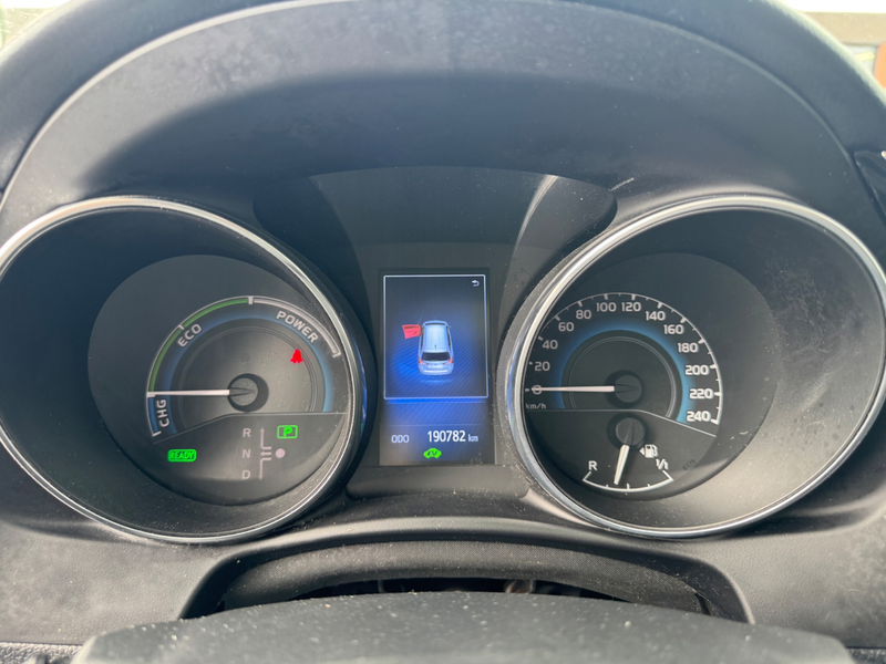 Toyota Auris Touring Sports 1.8 Hybrid Lease — photo 17