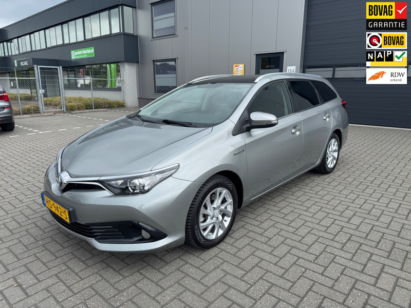 Toyota Auris Touring Sports 1.8 Hybrid Lease