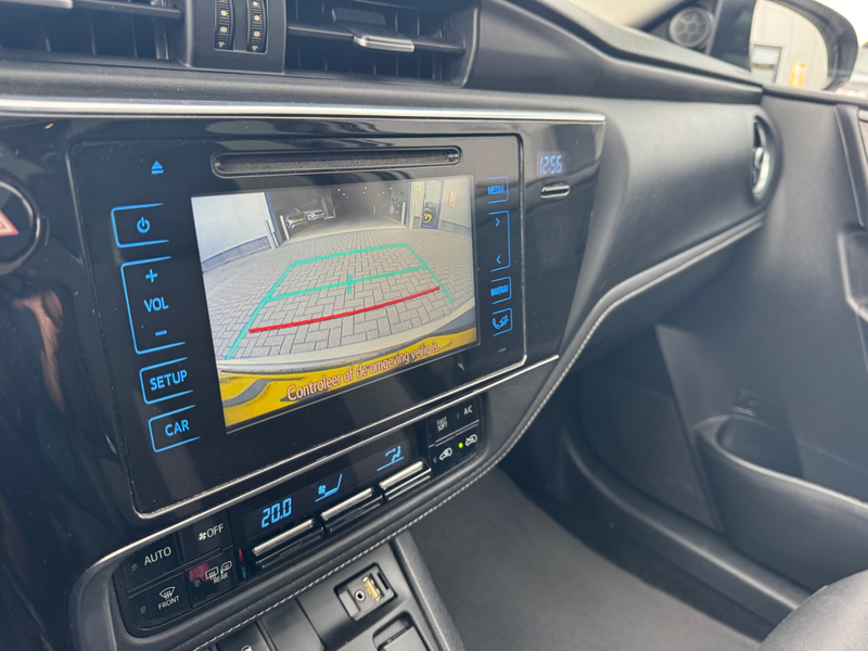 Toyota Auris Touring Sports 1.8 Hybrid Lease — photo 24