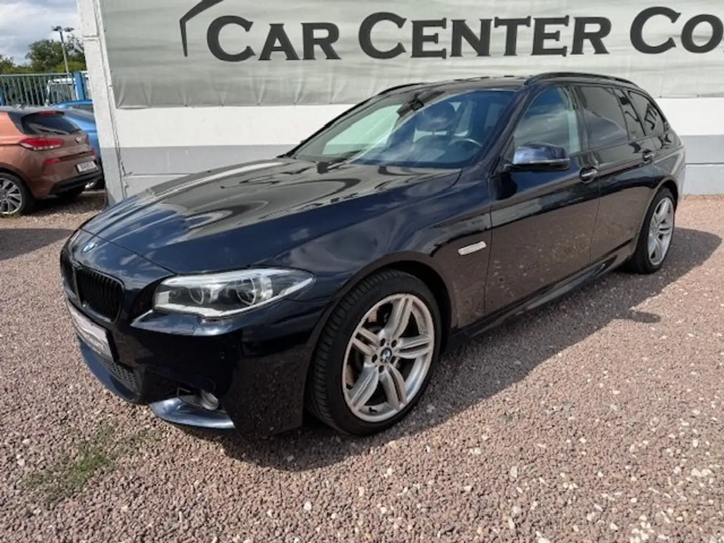 BMW 530 530d xDrive*M-Paket*HUD*LED*Assist*Pano*Kessy* Schwarz - 2