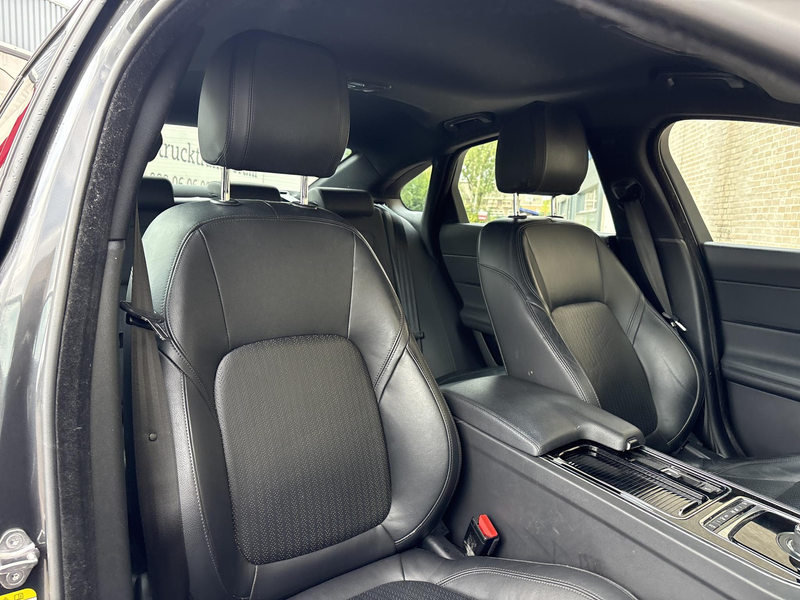 Jaguar XF 2.0d R-Sport | € 5.750,- NETTO! | Leder | Climate — photo 4