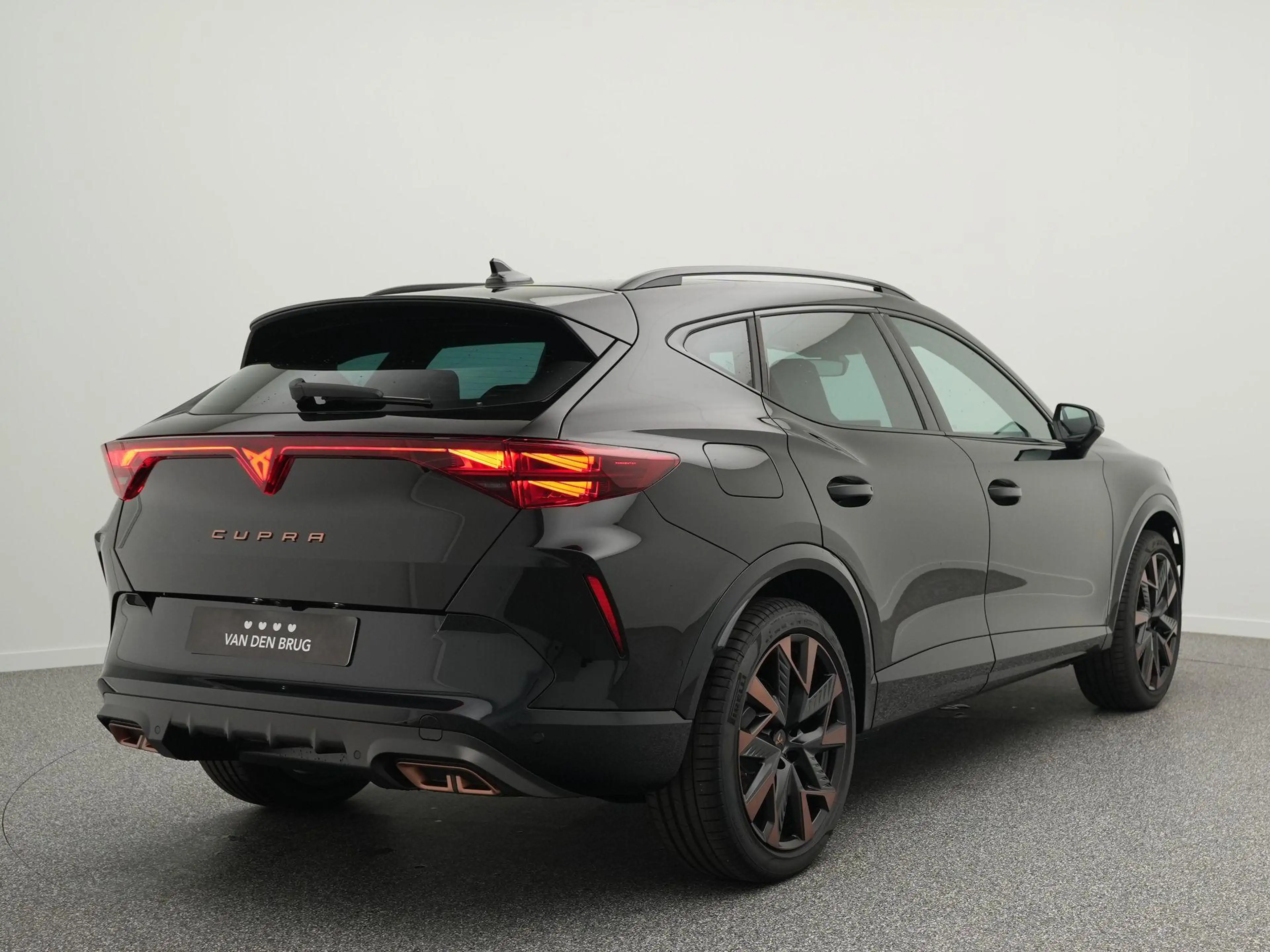 CUPRA Formentor 1.5 TSI e-Hybrid 204PK | Panoramadak | 360 Camera — photo 2