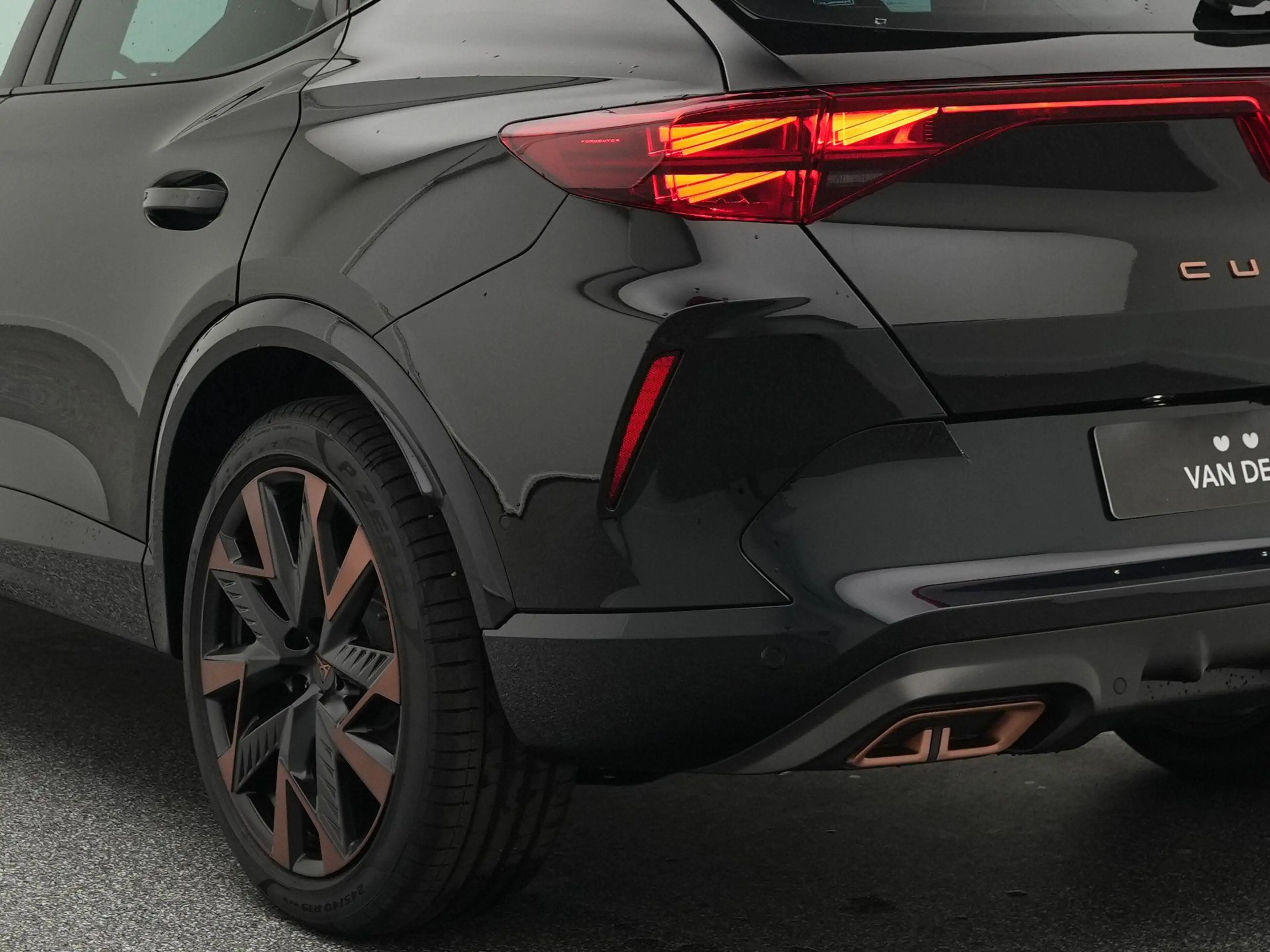 CUPRA Formentor 1.5 TSI e-Hybrid 204PK | Panoramadak | 360 Camera — photo 15