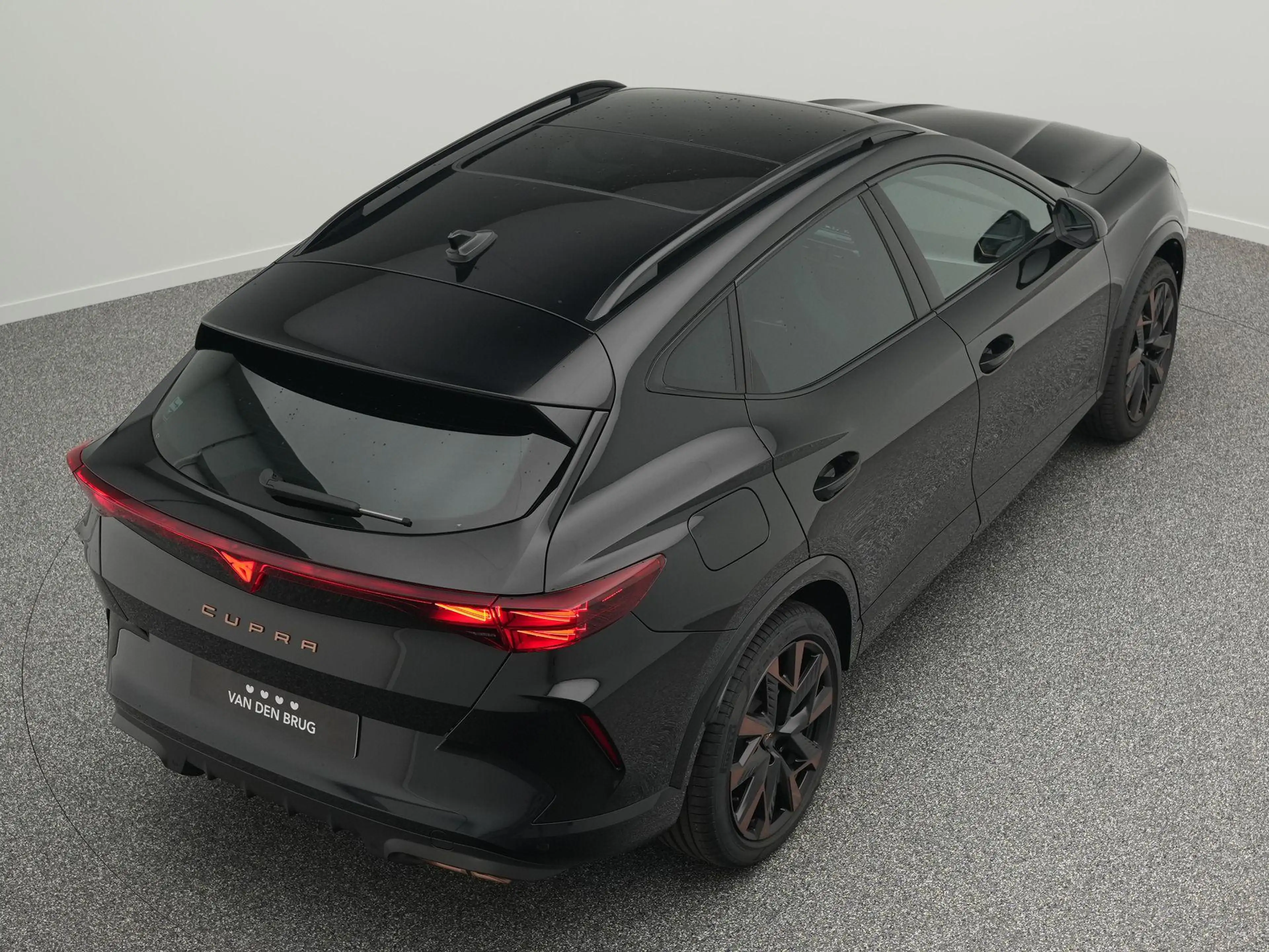 CUPRA Formentor 1.5 TSI e-Hybrid 204PK | Panoramadak | 360 Camera — photo 13