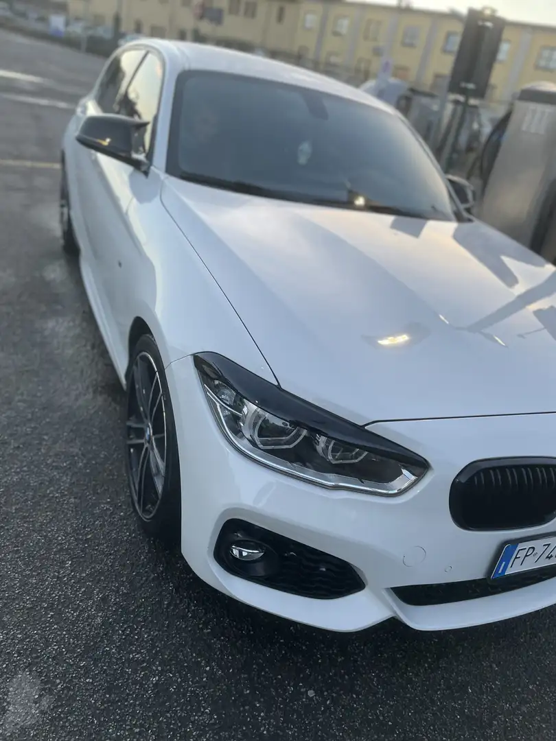 BMW 116 116i Sport 5p my18 - 1
