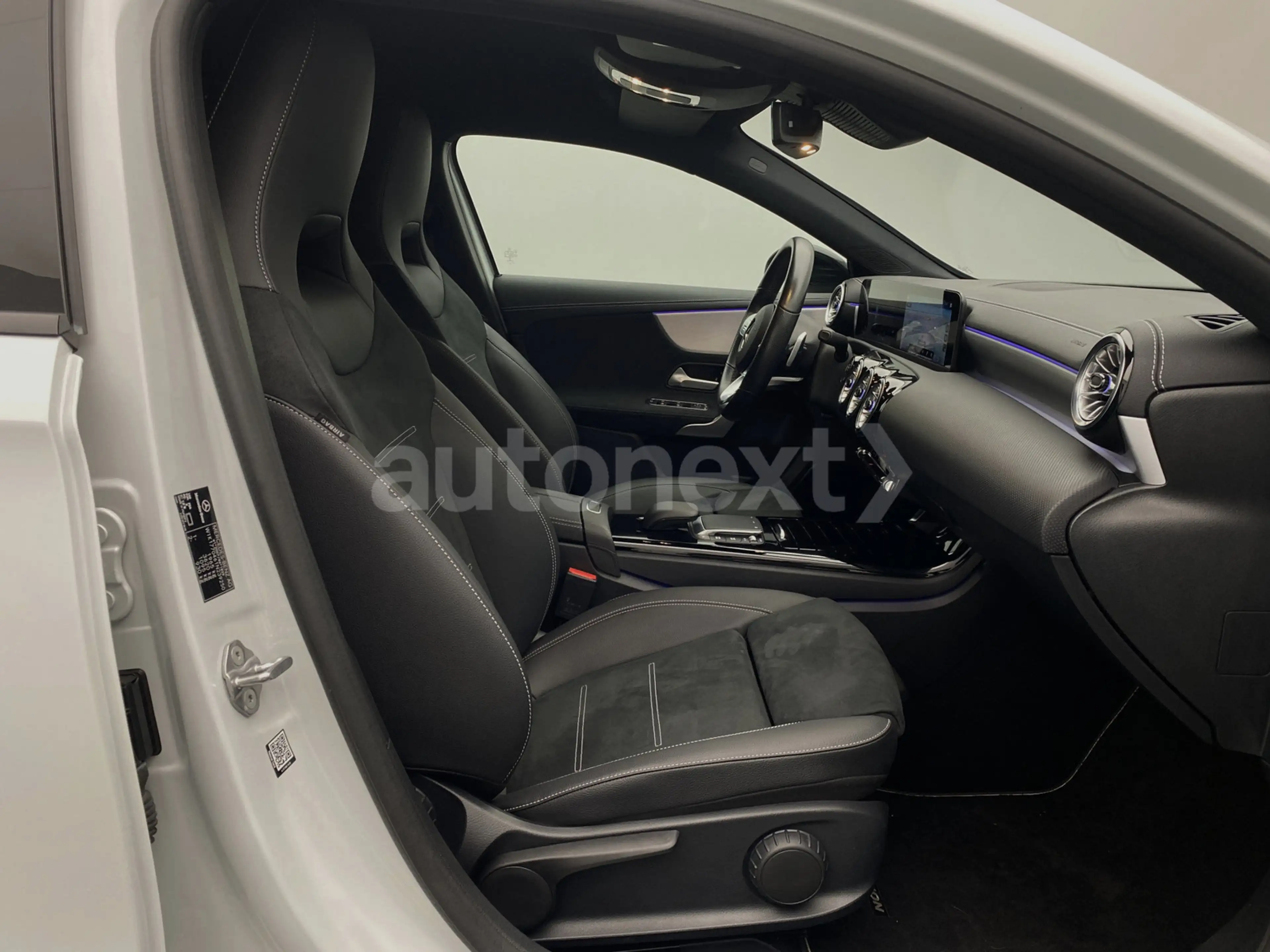 Mercedes-Benz A 250 *2x AMG Line+Night* Multibeam+Edition 2020 — photo 13