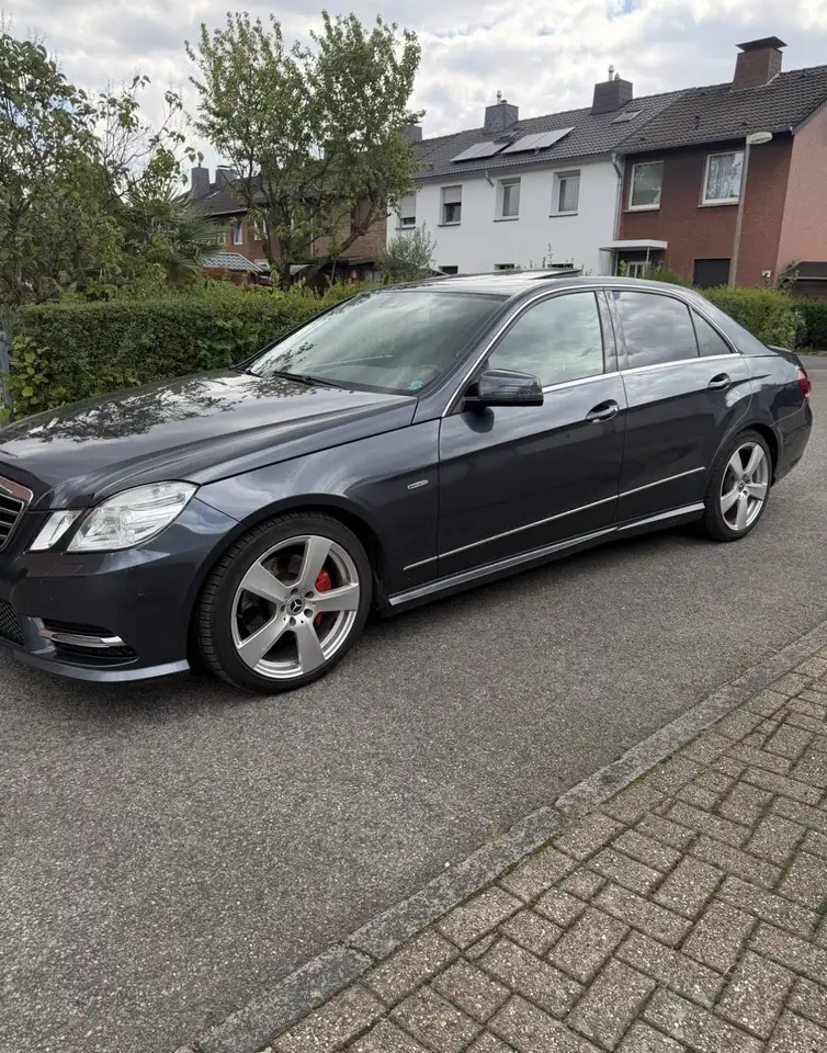 Mercedes-Benz E 250 CDI DPF 4Matic BlueEFFICIENCY 7G-TRONIC Avantgarde — photo 1 of 15