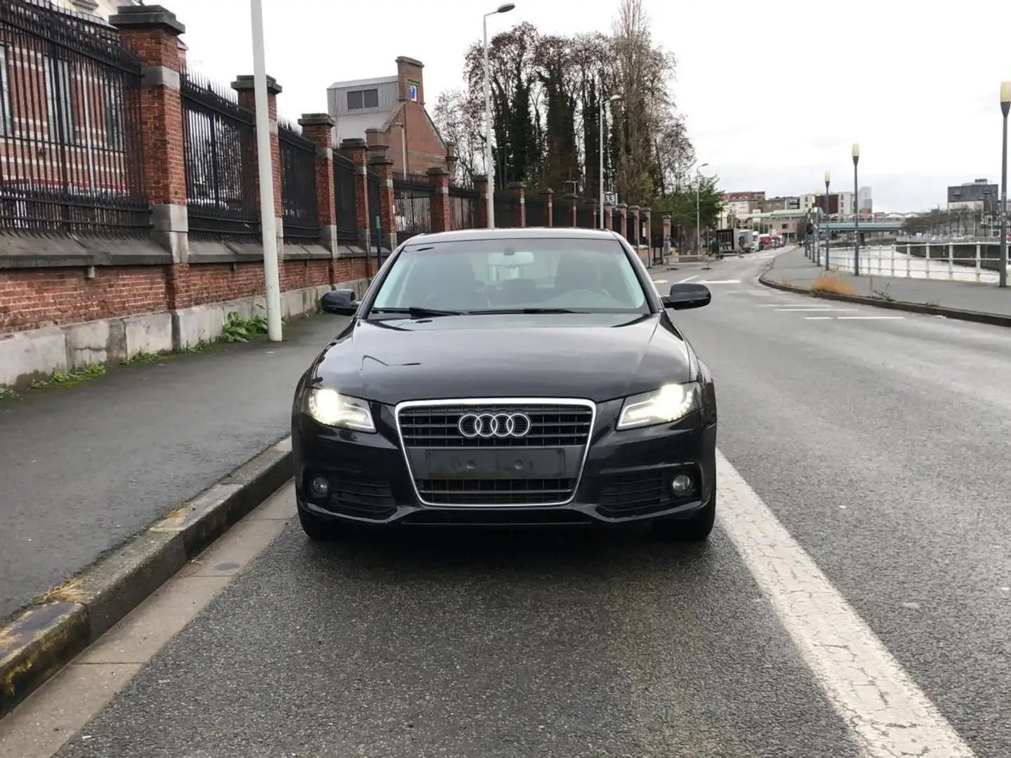 Audi A4 A4 2.0 TDi DPF Multitronic Noir - 2