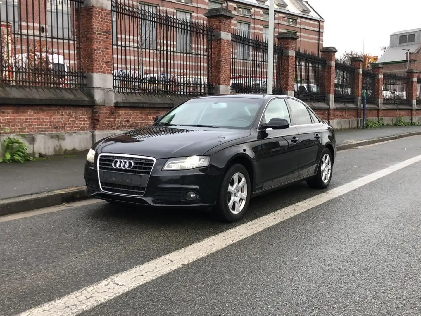 Audi A4 A4 2.0 TDi DPF Multitronic Noir - 1