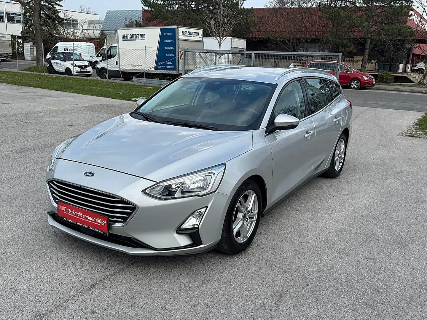 Ford Focus Traveller 1,5 EcoBlue  Business / 1BESITZ / NAV... Grau - 2