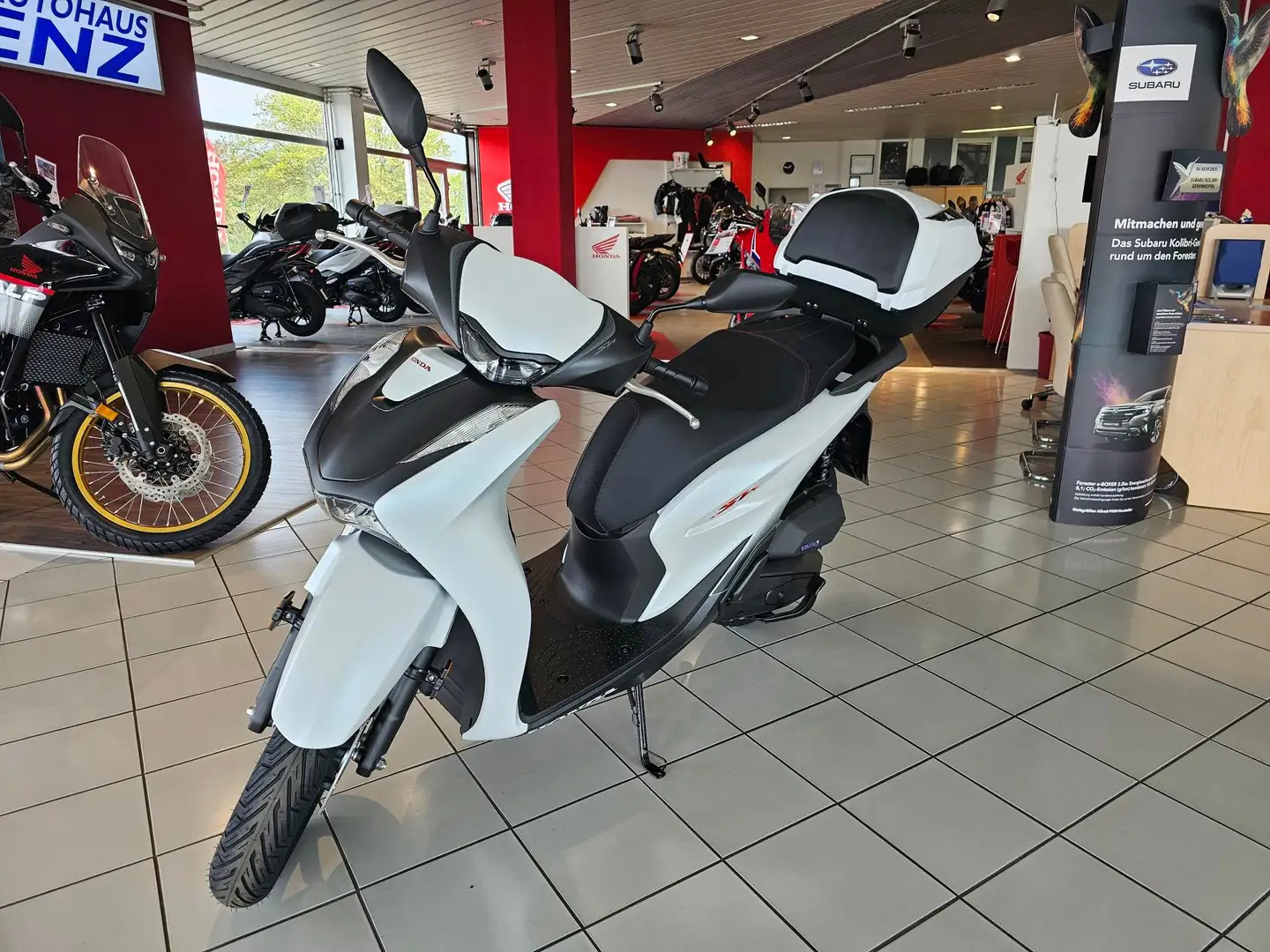 Honda SH 125i inkl. Smart-Top-Case Blanc - 1