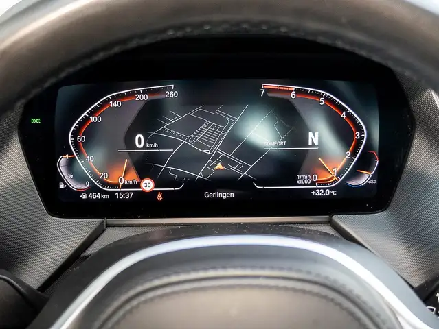 BMW 1 Series view 11