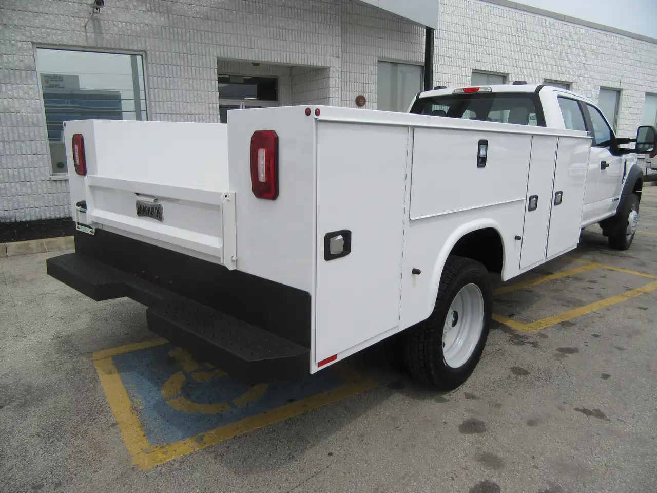 Ford F-550 Super Duty снимка Ford F-550 Super Duty