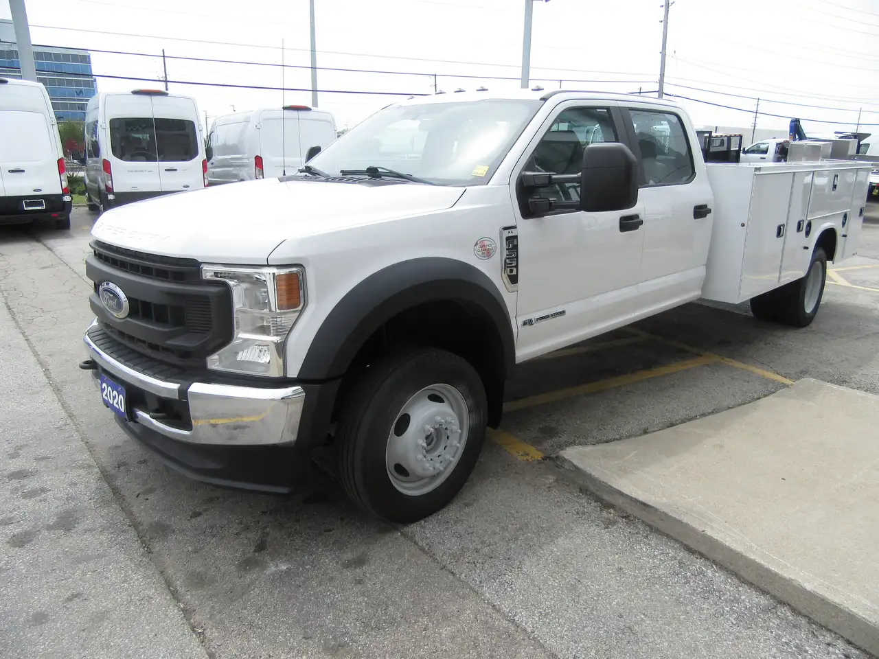 Ford F-550 Super Duty снимка Ford F-550 Super Duty