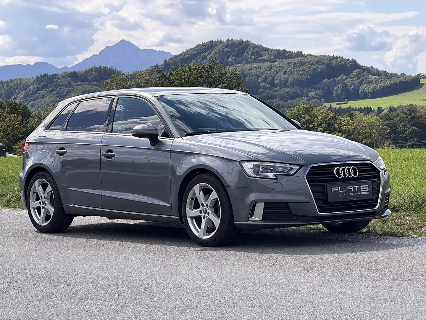 Audi A3 1.6 TDI Sportback sport !Standheizung! Silber - 2