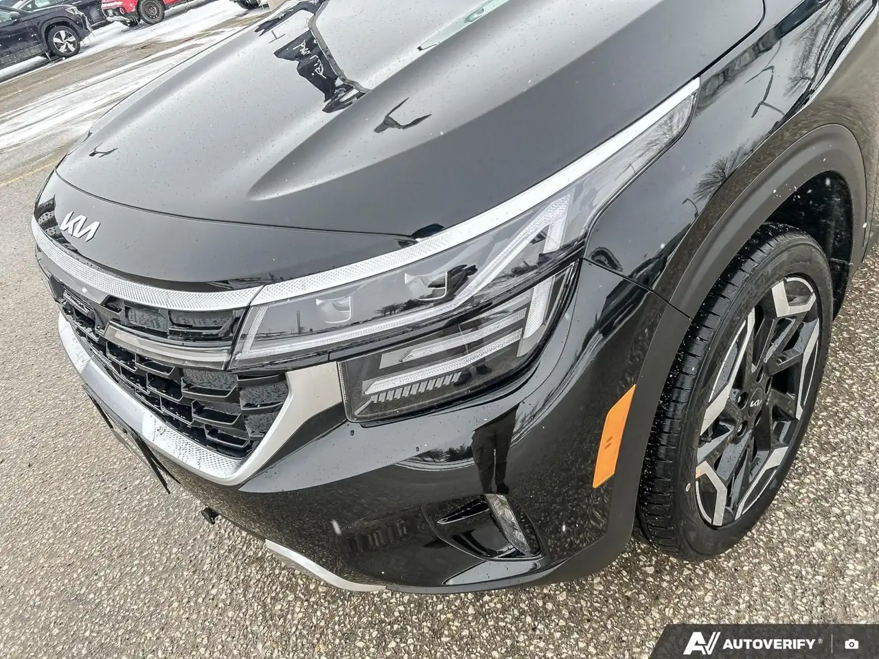 Kia Seltos снимка Kia Seltos