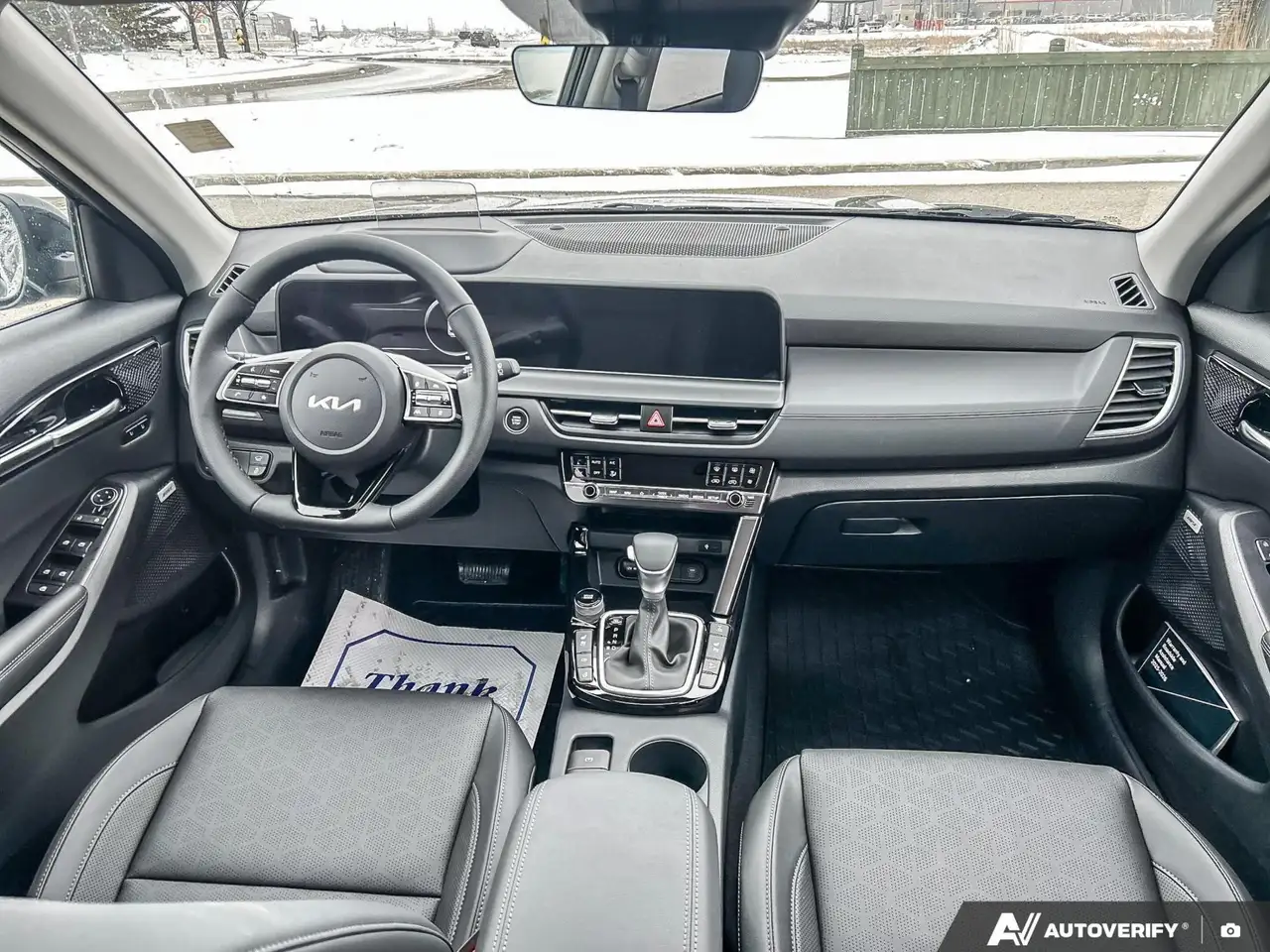 Kia Seltos снимка Kia Seltos