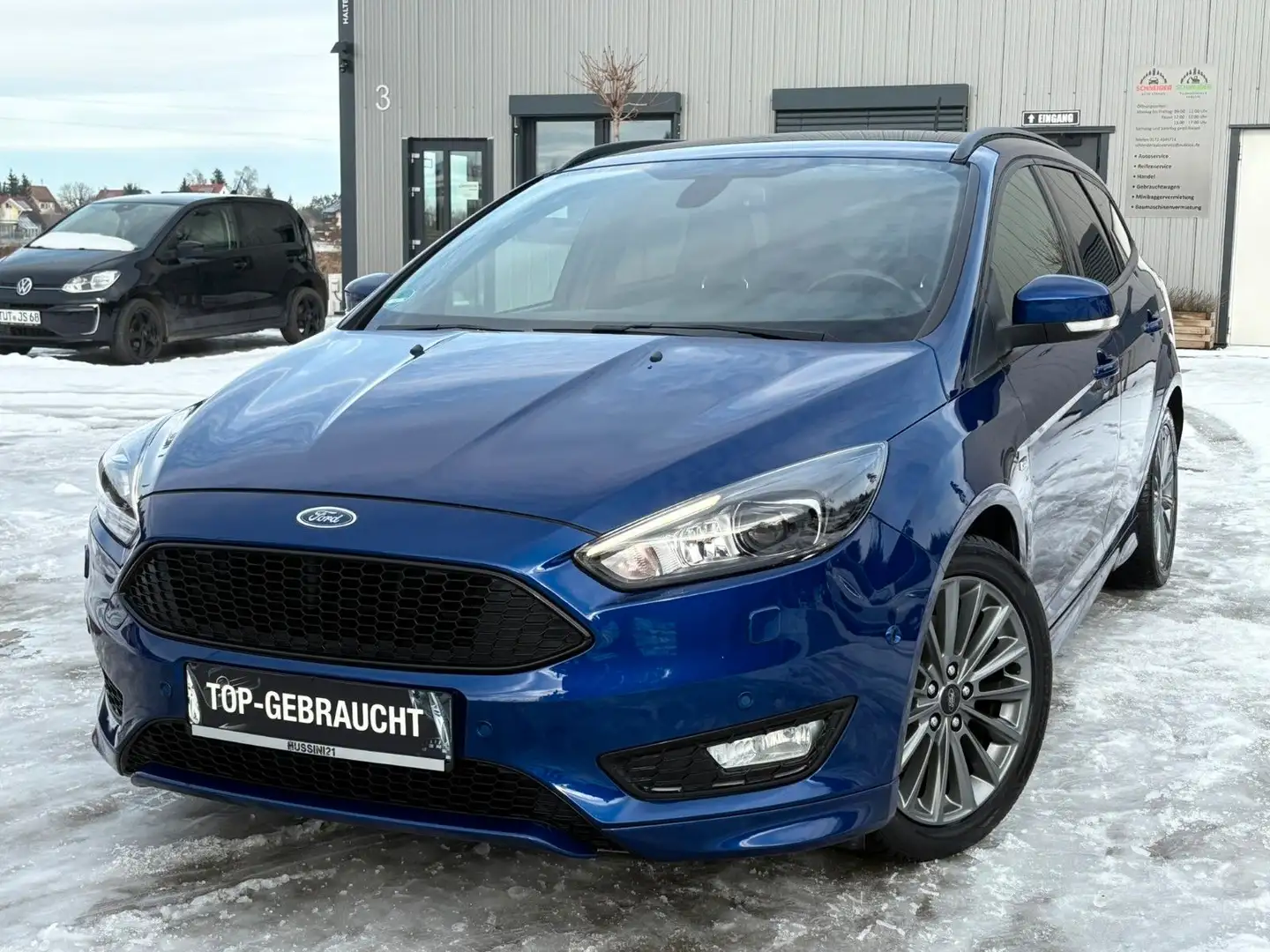 Ford Focus Turnier 1.5 EB ST-Line / Bi-Xenon / Navi Bleu - 1