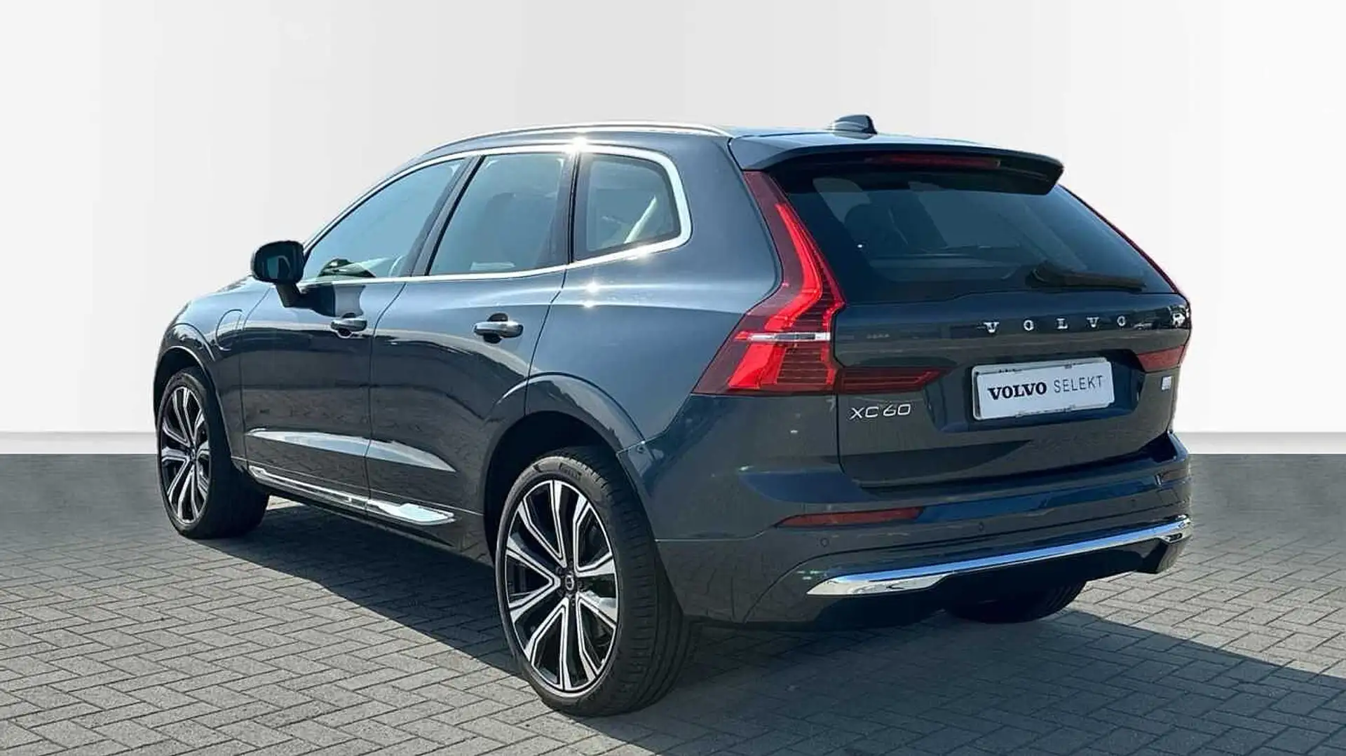 Volvo XC60 T6 PHEV | Inscription Blau - 2