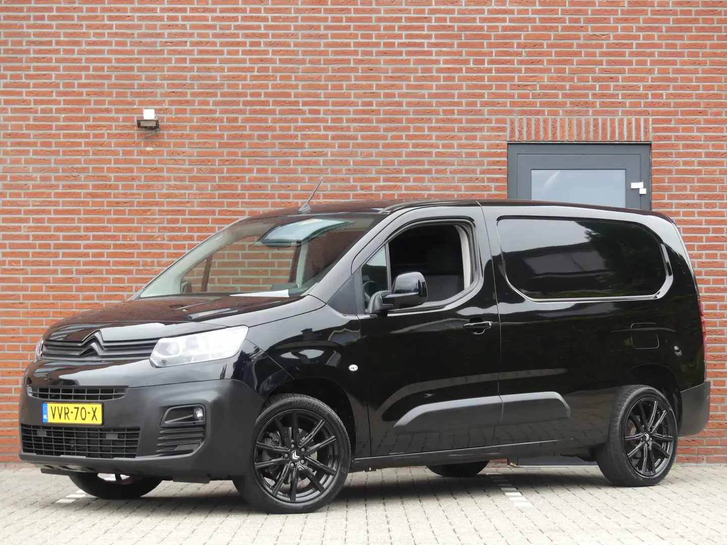 Citroen Berlingo 1.5 BlueHDi 130 PK XL Camera/Trekhaak/PDC Zwart - 1