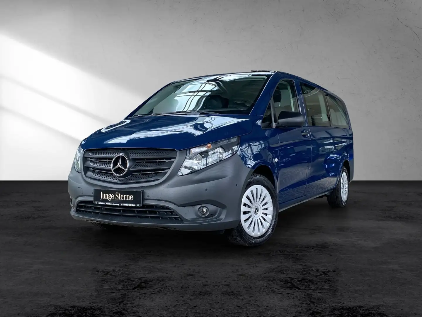 Mercedes-Benz Vito Vito 114 CDI Tourer PRO Extralang Standheiz. 8-S Blau - 2