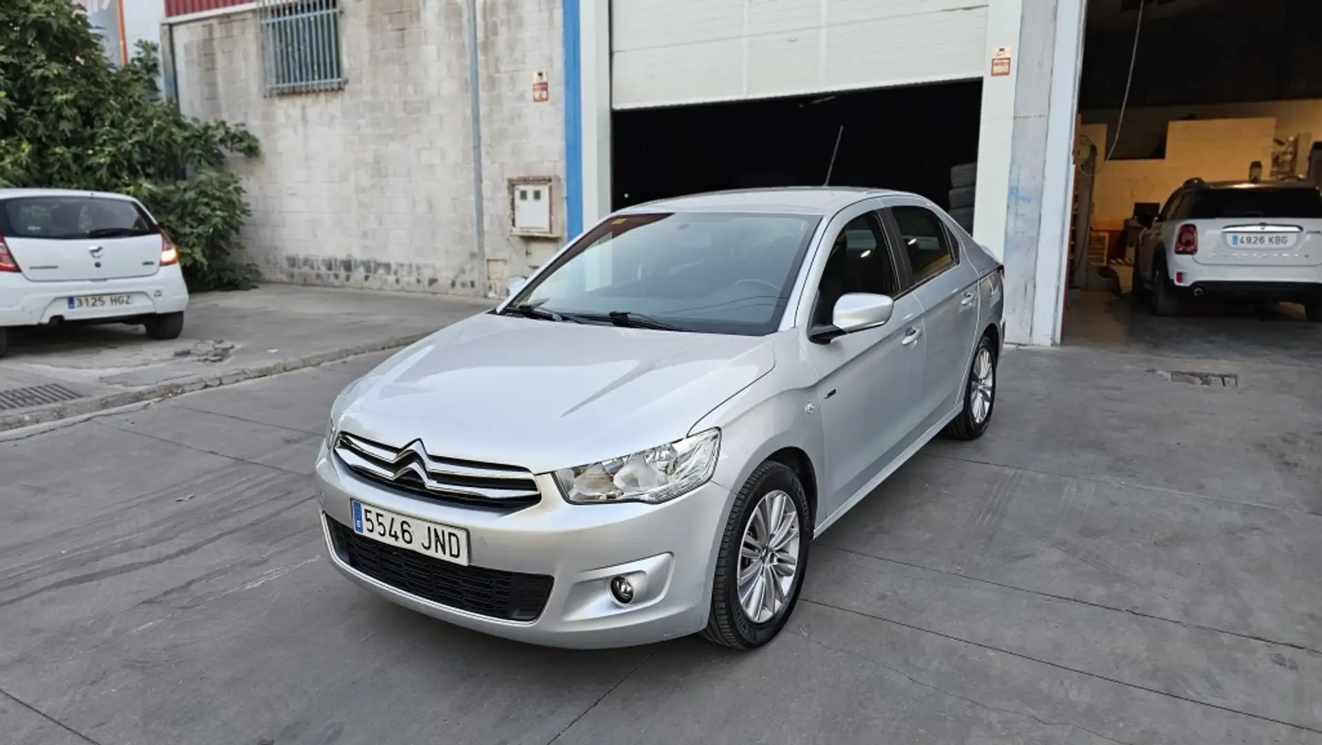 Citroen C-Elysée Berlina Manual de 4 Puertas Gri - 1