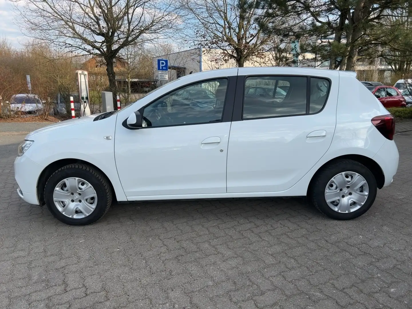 Dacia Sandero TCe 90 Comfort *Navi,Klima,PDC* Wit - 2