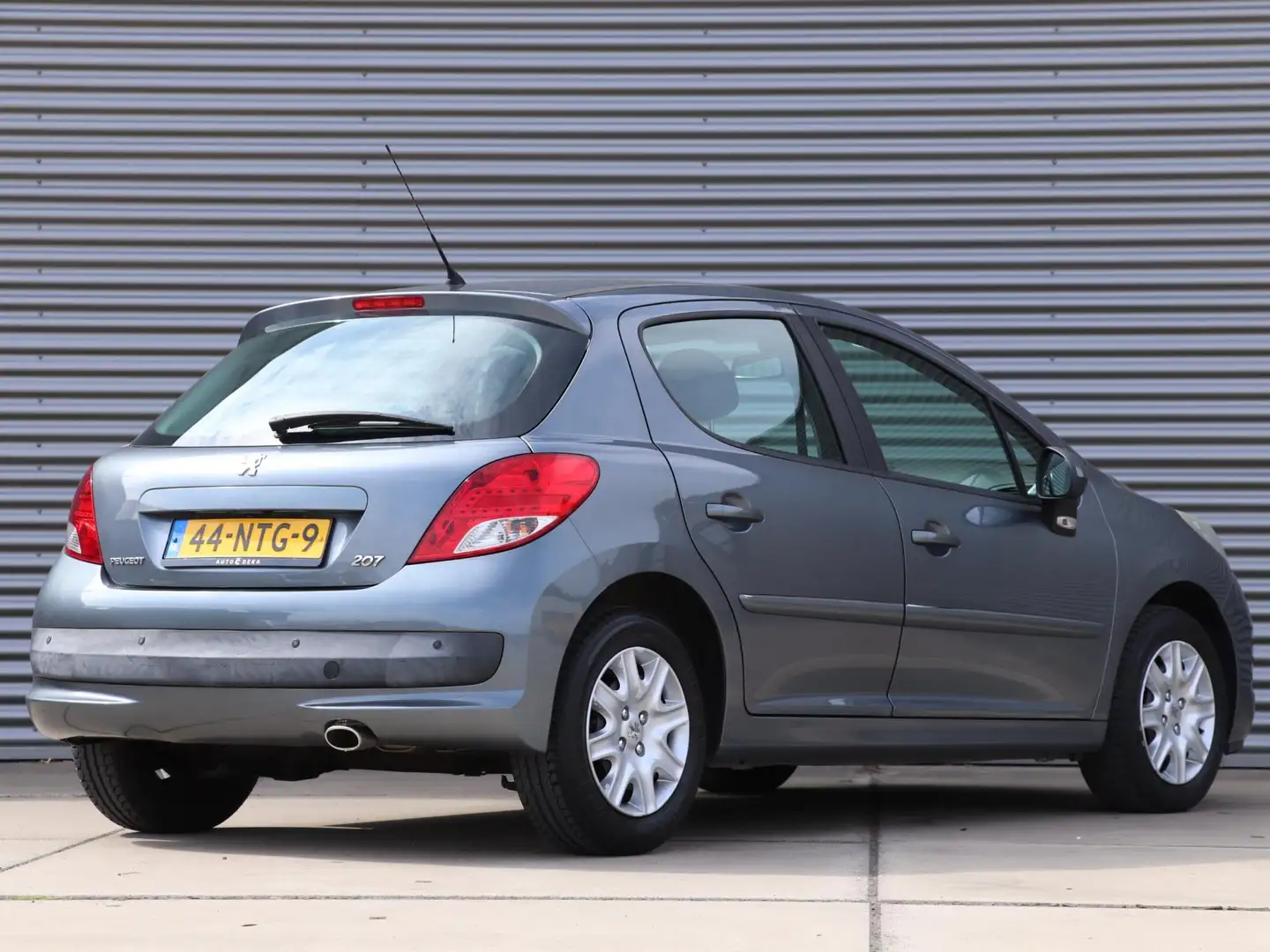 Peugeot 207 1.6 VTi XS Automaat *Klimaatreg.*Parkeersens.* Grijs - 2