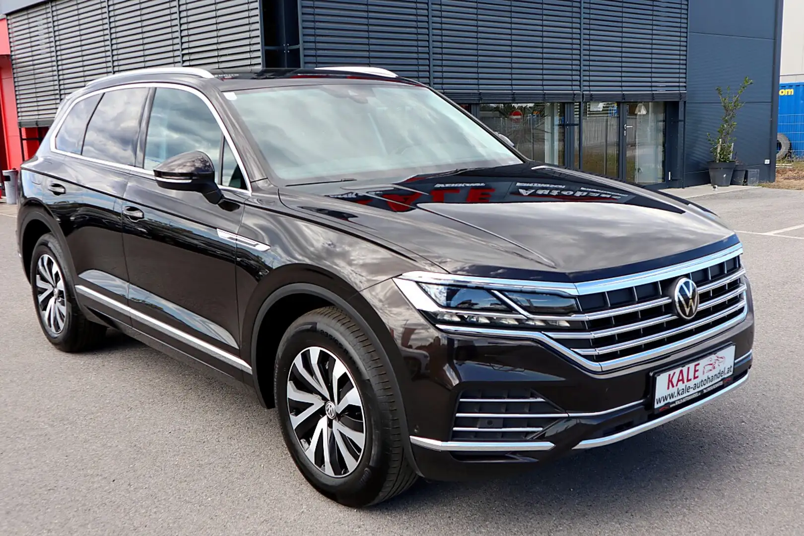 Volkswagen Touareg 4Motion V6 TDI SCR Elegance Aut. *Virtual*Matri... Schwarz - 2
