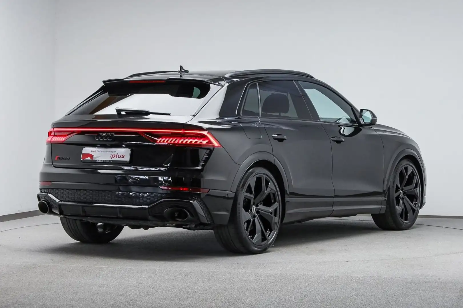 Audi RS Q8 PANO*RS-AGA*305KM/H*KERAMIK*NACHTSICHT*B&O Schwarz - 2