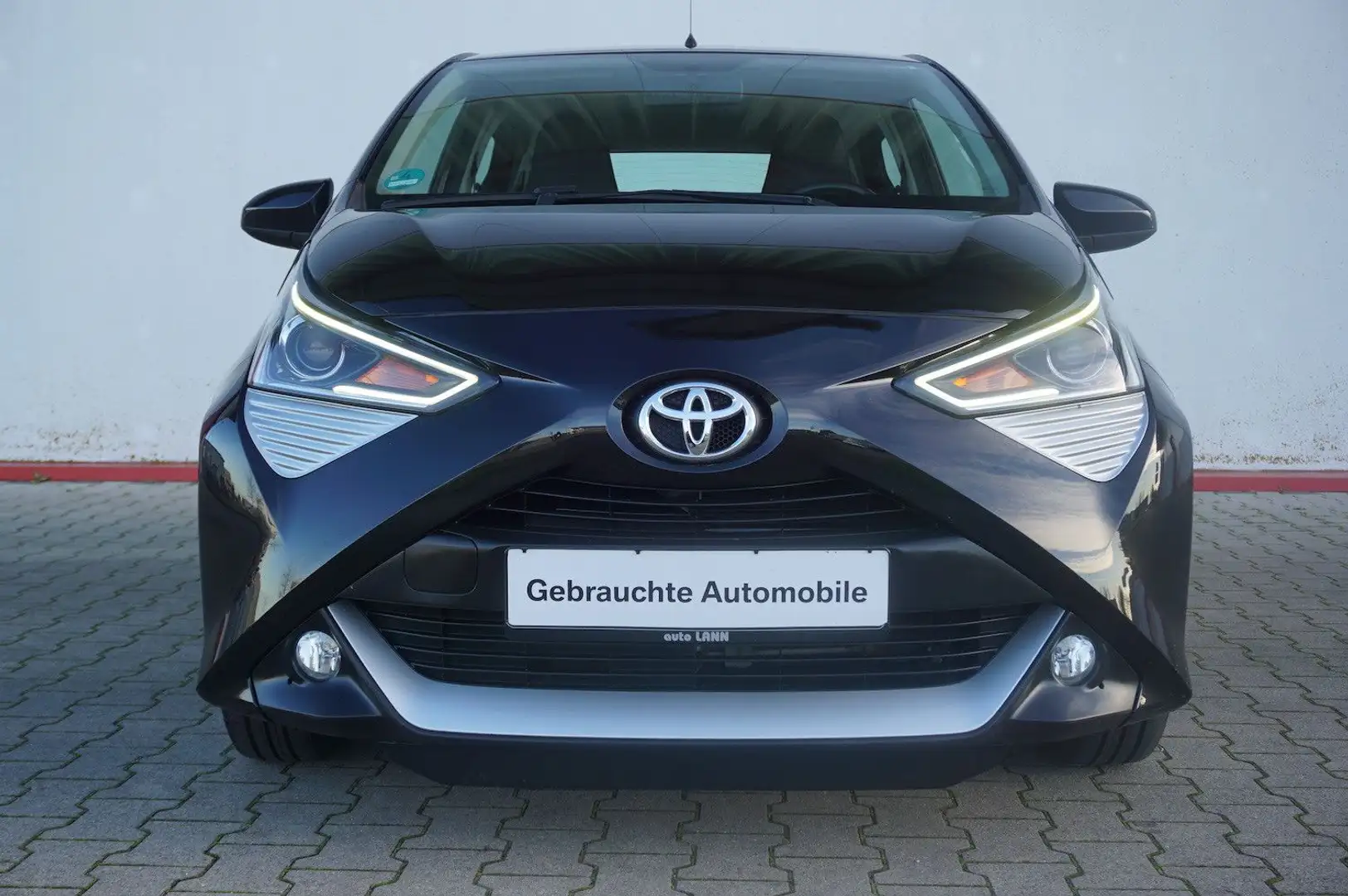 Toyota AYGO x-play Team Deutschland Rückfahrkamera Negro - 2