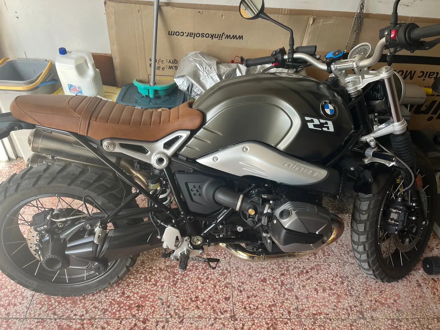 BMW R nineT Scrambler - ABS - 1