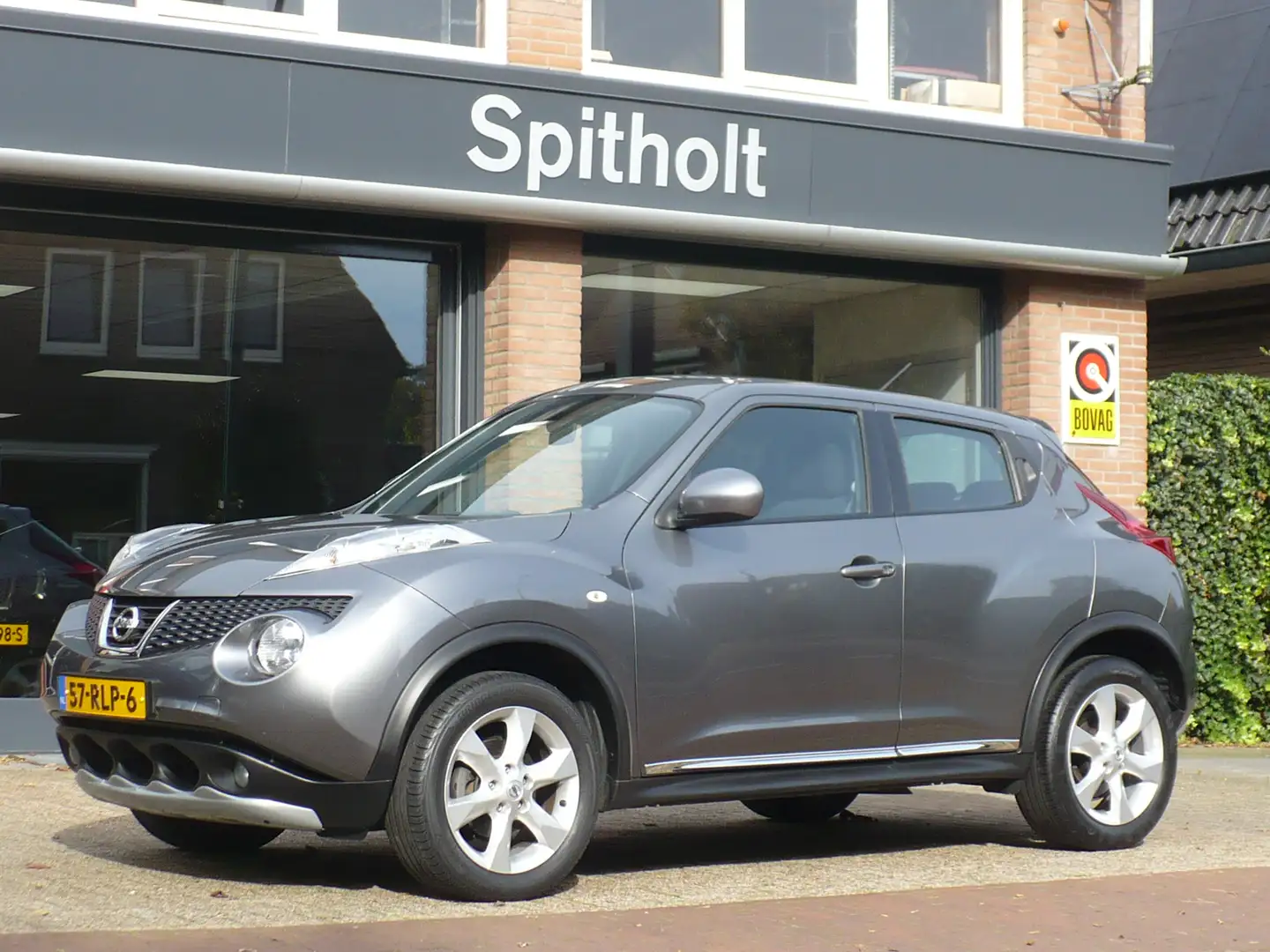 Nissan Juke 1.6 Eco Acenta Navi Eco 117pk Grijs - 2