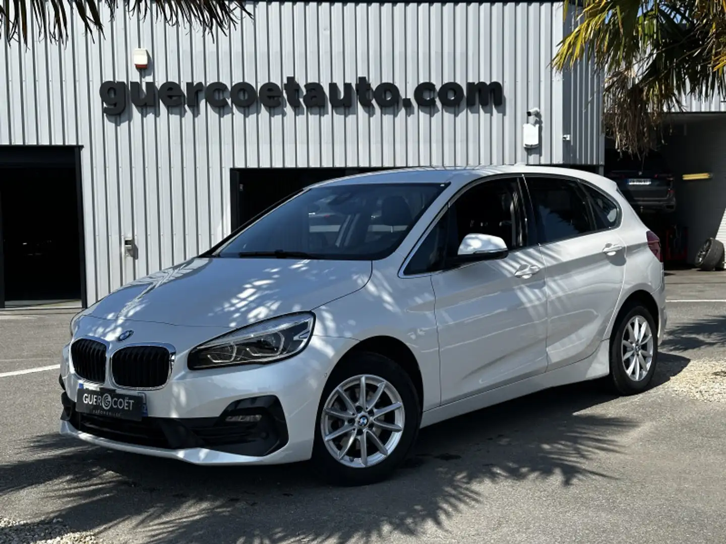 BMW 216 (F45) 216D 116CH  BUSINESS DESIGN Blanc - 1