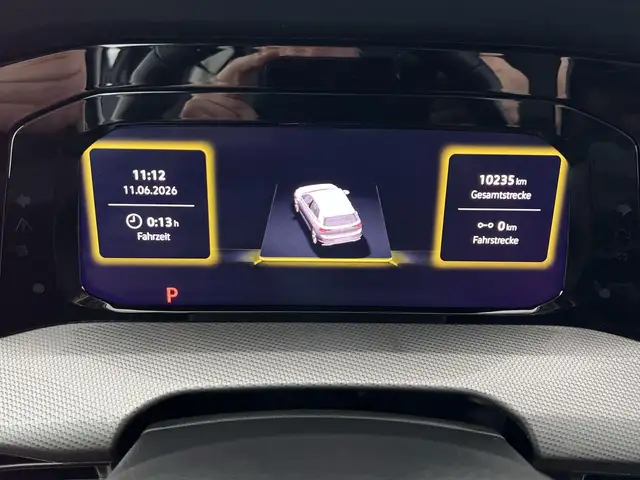 Volkswagen Golf view 11