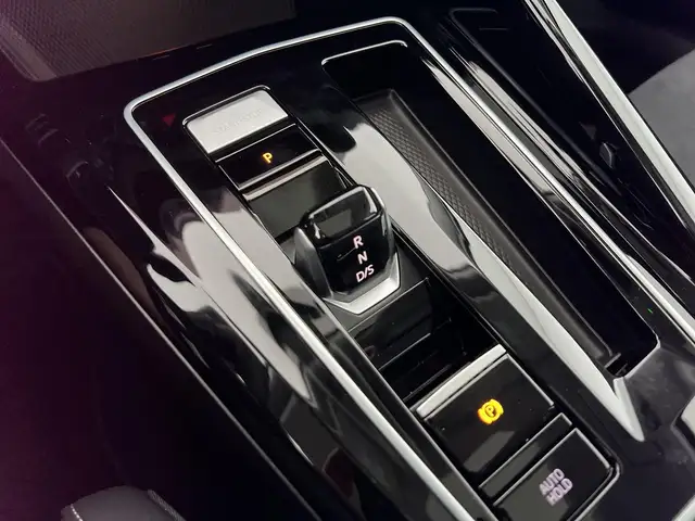 Volkswagen Golf view 15