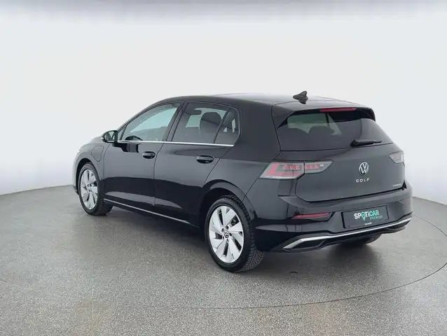 Volkswagen Golf view 5