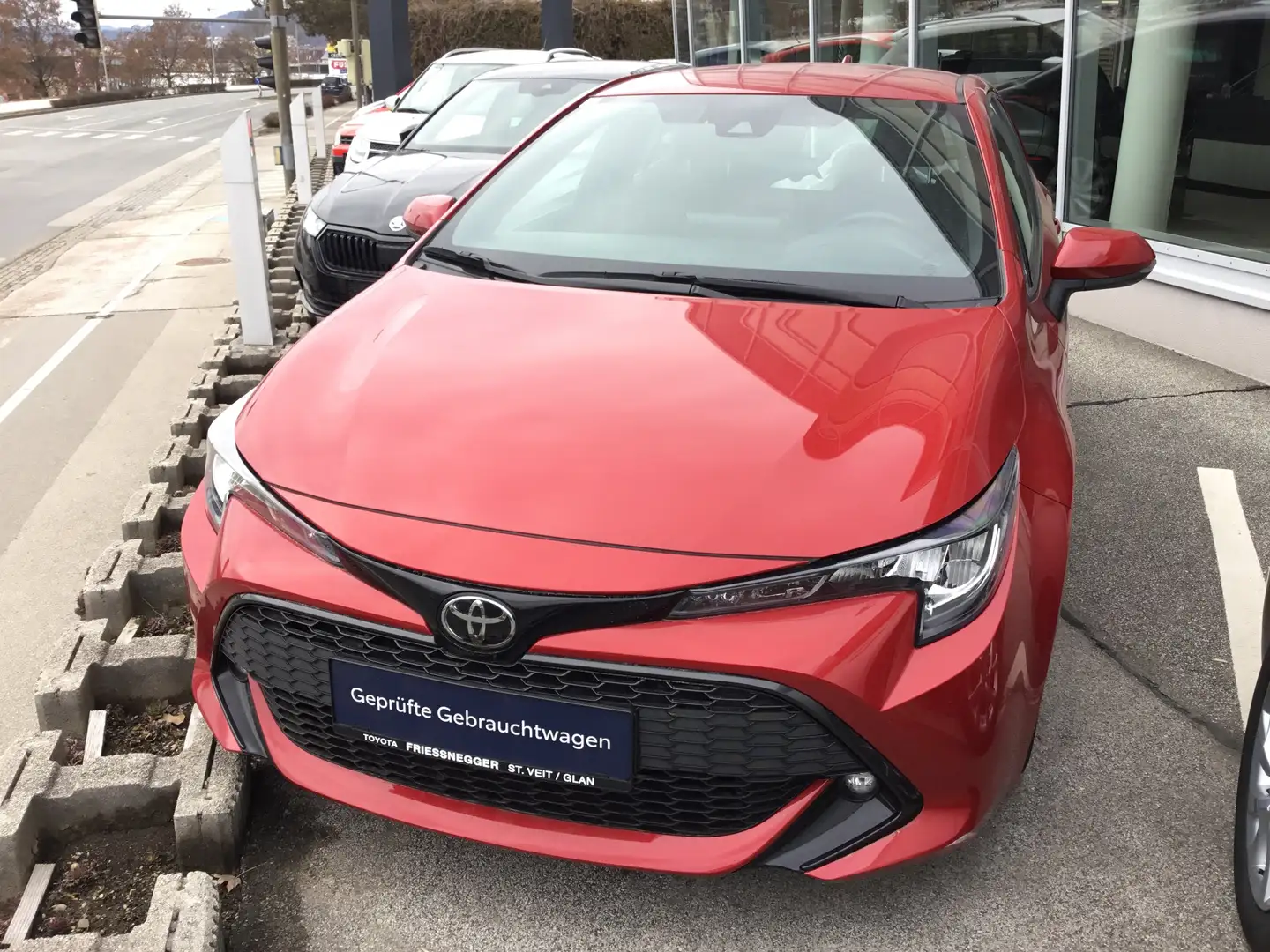 Toyota Corolla 1,2T Active Rouge - 1