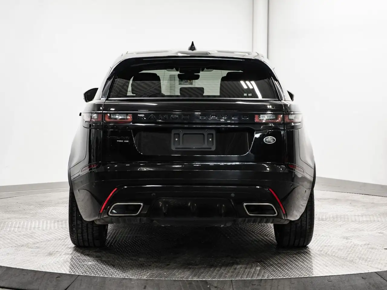 Land Rover Range Rover Velar photo Land Rover Range Rover Velar