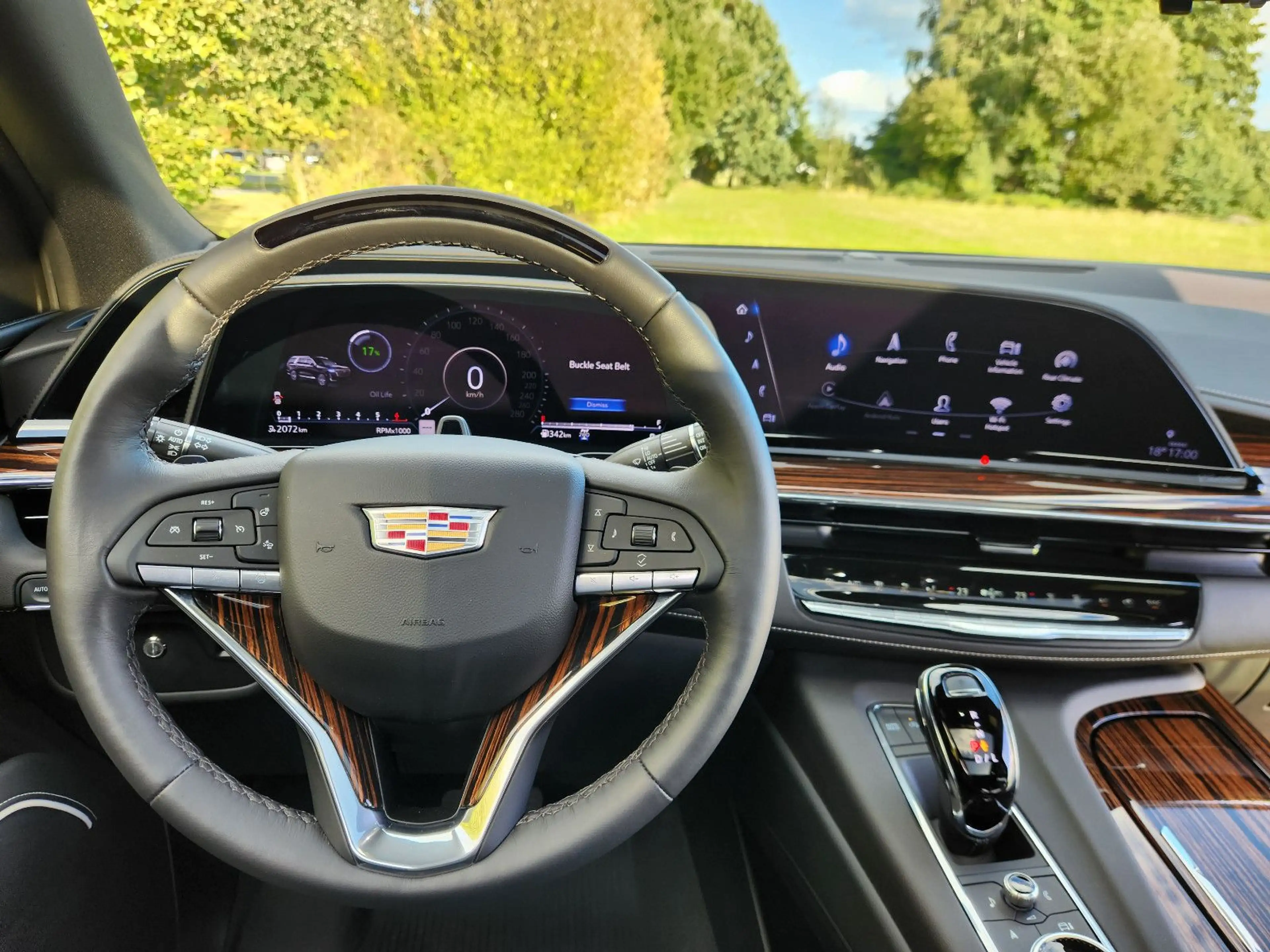Cadillac Escalade PREMIUM LUXURY 6.2 7-Sitzer Pano CarPl. — photo 16