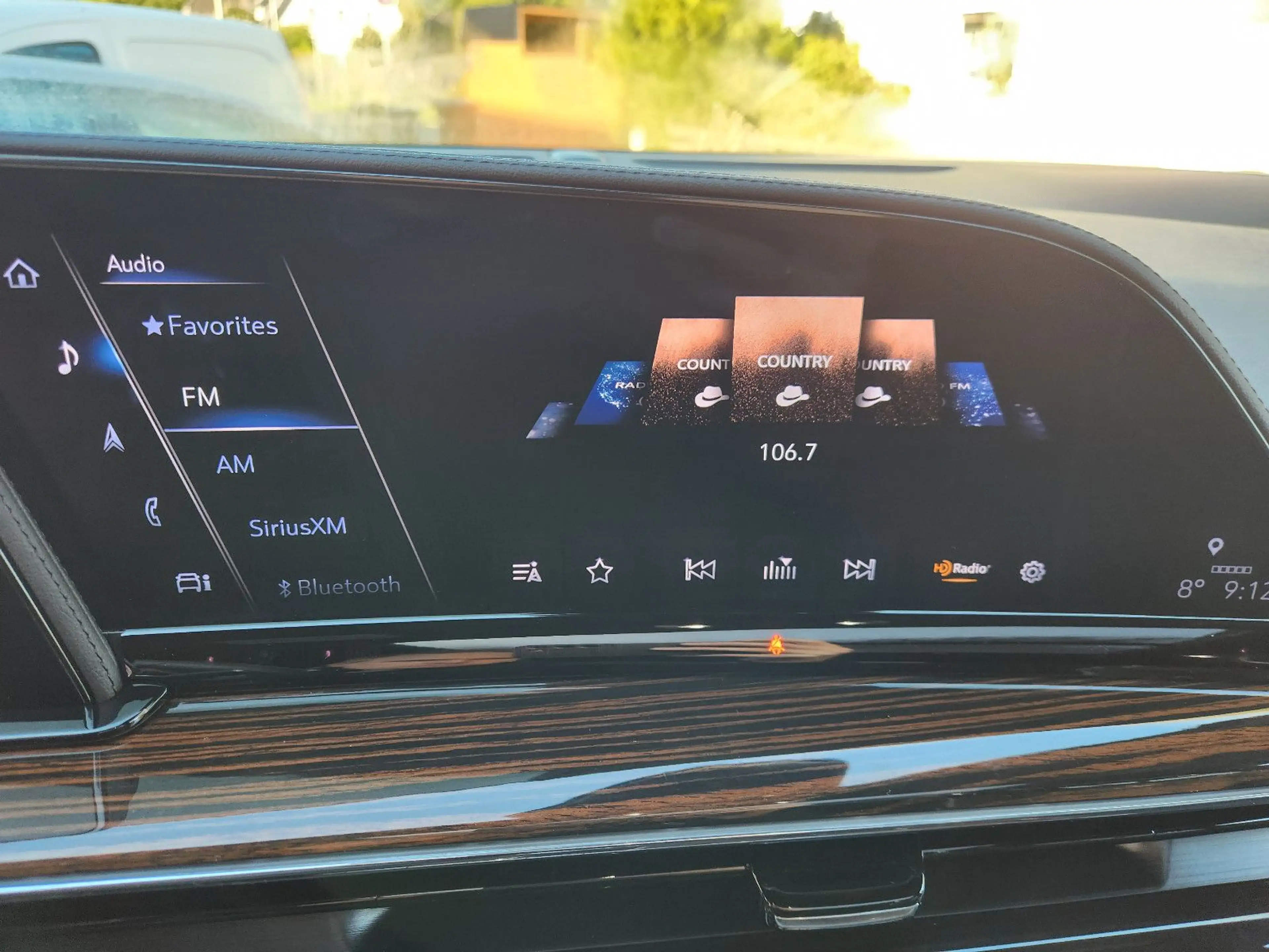 Cadillac Escalade PREMIUM LUXURY 6.2 7-Sitzer Pano CarPl. — photo 22