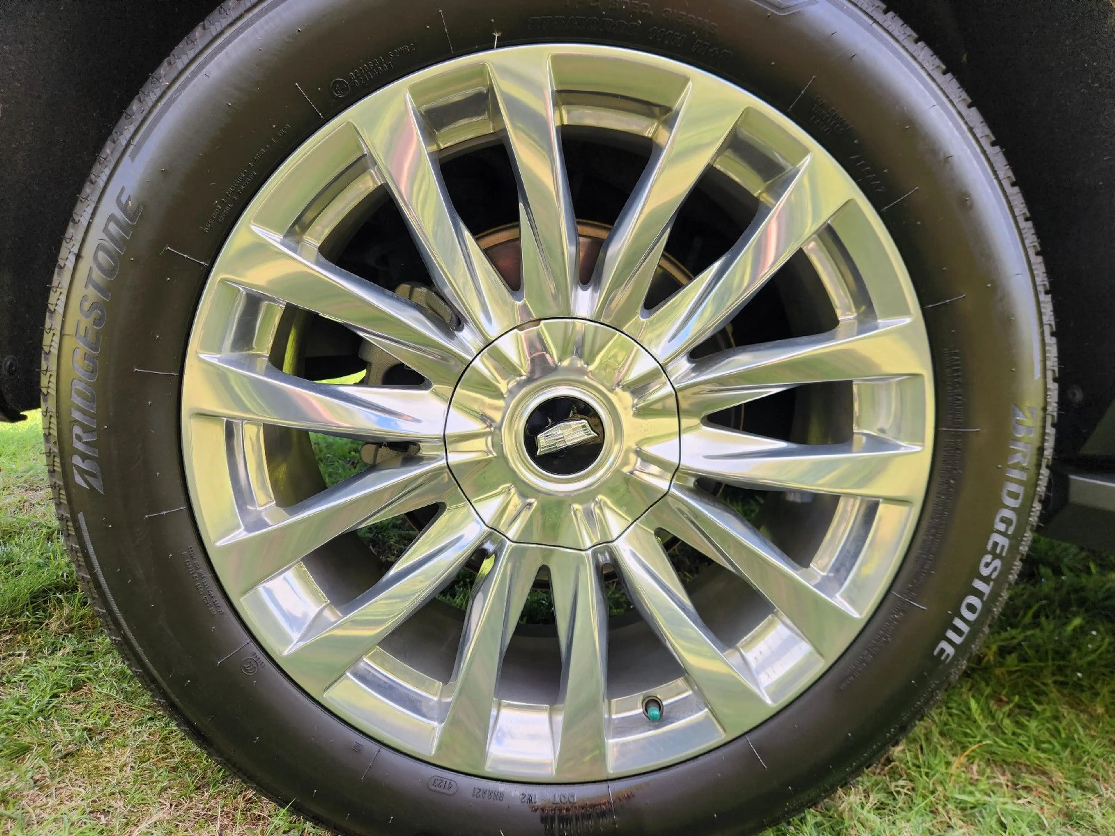 Cadillac Escalade PREMIUM LUXURY 6.2 7-Sitzer Pano CarPl. — photo 10
